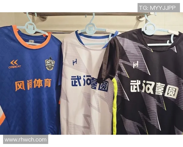 聚焦绿茵传奇细数那些在球衣背后闪耀的足球巨星故事